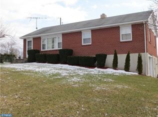 378 Forest Ln, Shoemakersville, PA 19555