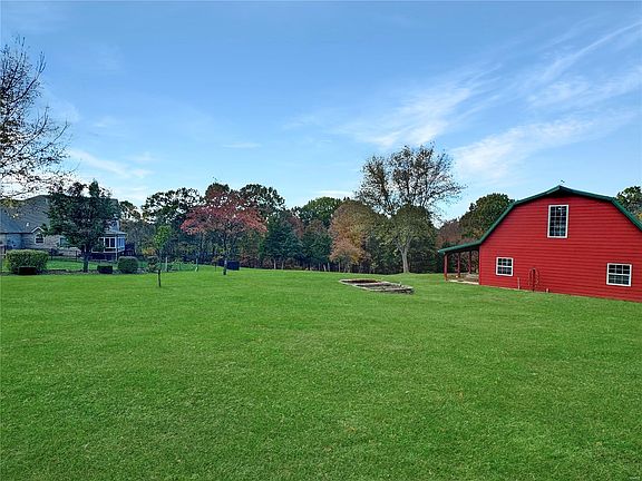 5th image of 639 Honey Locust Ln