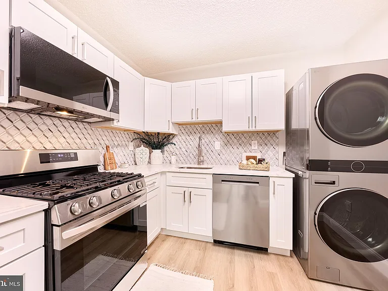 3705 S George Mason Dr #1718S — Photo 3
