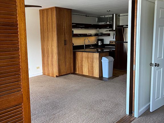 5th image of 2158 Main St APT 504