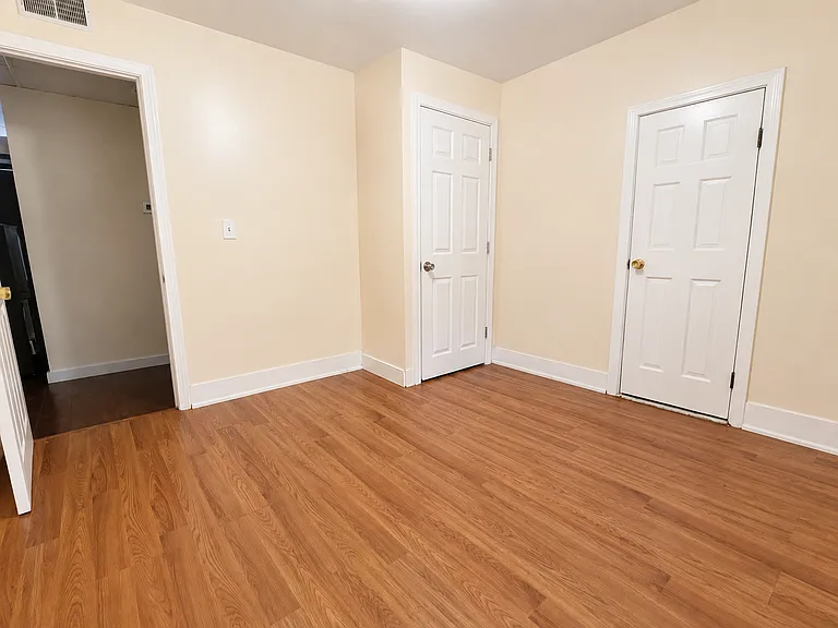 30 Ekman St #3 — Photo 11