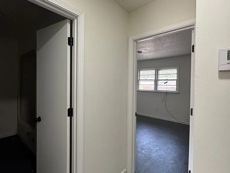 818 Taggart Ave #F — Photo 20