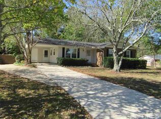 405 Country Club Dr, Oxford, NC --