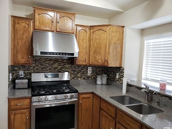 5th image of 3580 S Lionheart Way