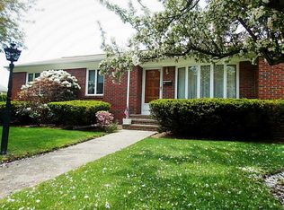 68 Gillen Ave, North Providence, RI 02904