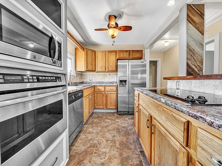 215 S Hill Dr #1 — Photo 15