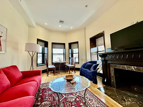 36 Gloucester St #3 Photo 1