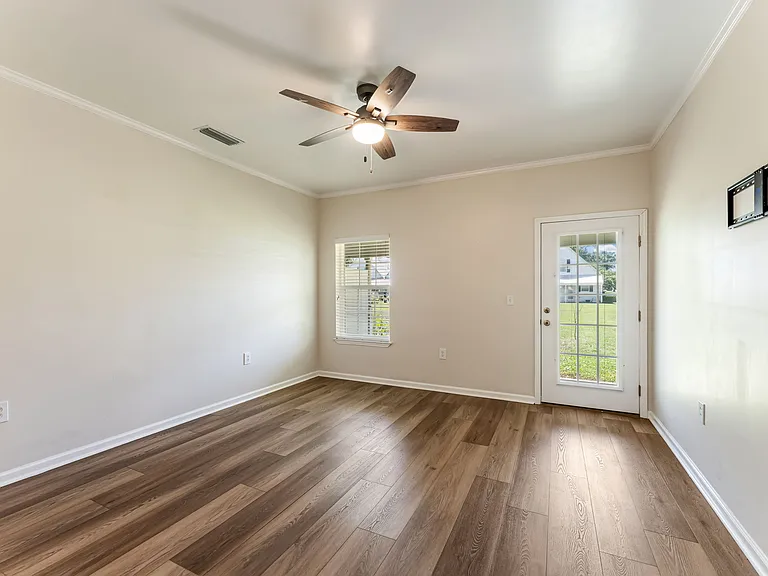 1014 Long Ave — Photo 14