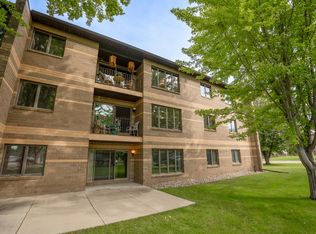 1801 Becker Ave SE APT 102, Willmar, MN 56201