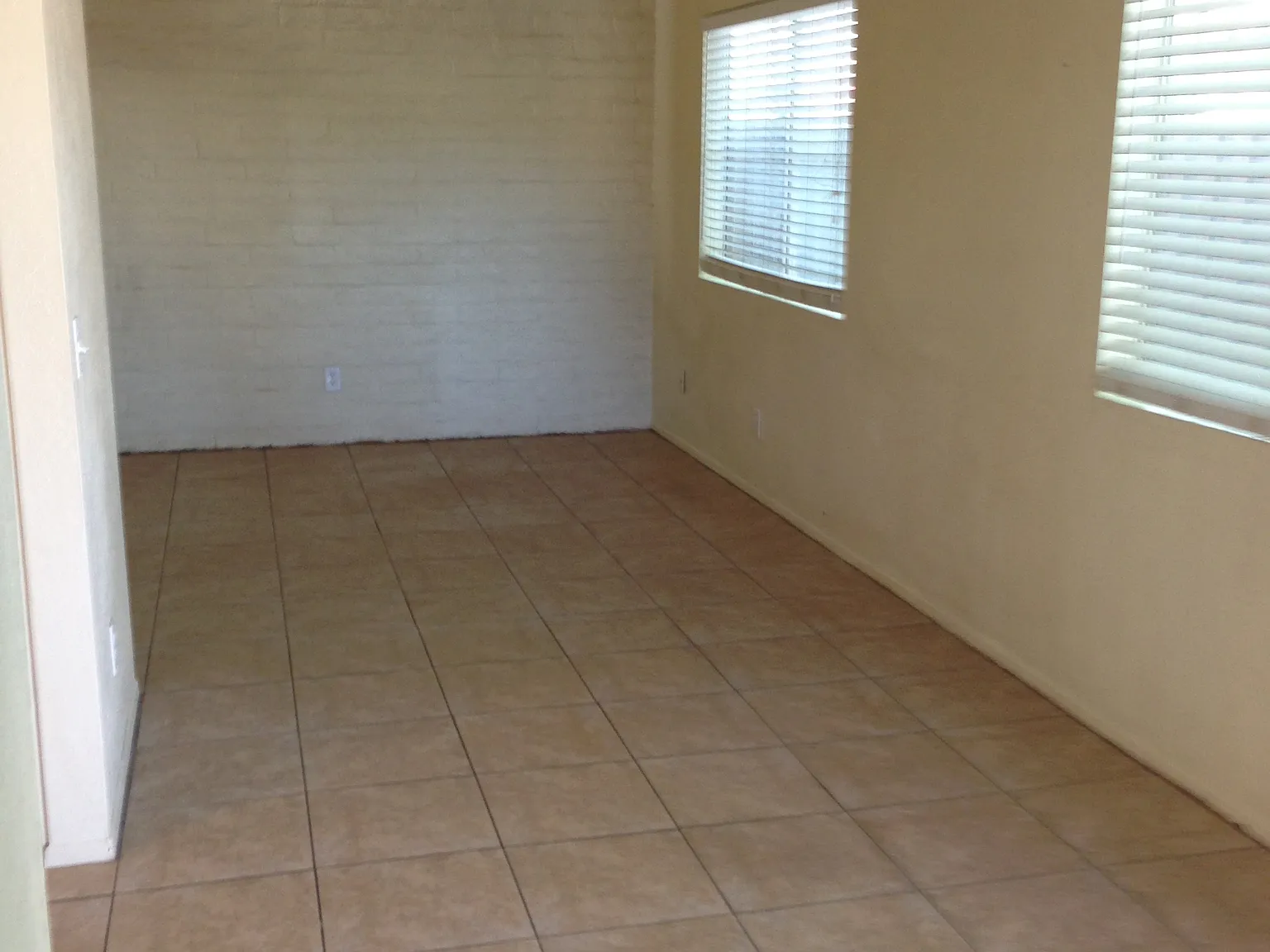 2 bed, 1.5 bath, 1150 sqft, $1,350 — Photo 3
