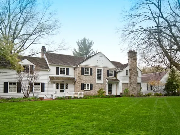 24700 Community Dr, Beachwood, OH 44122