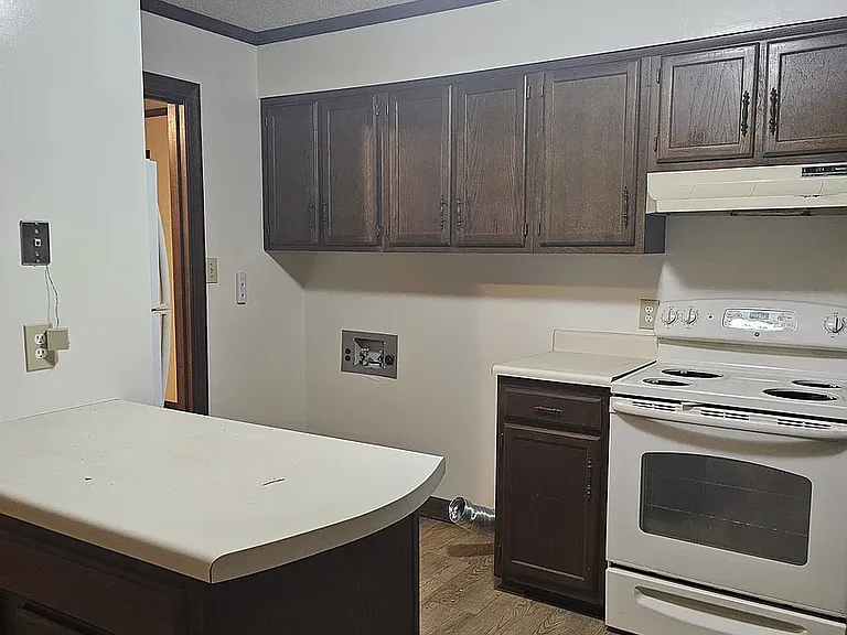 100 E Ridge Apartments Dr #100 — Photo 3