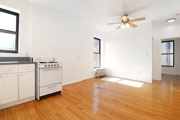 Rented by Union Square Property Management | media 6