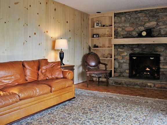 5th image of 558 Thorncliff Dr