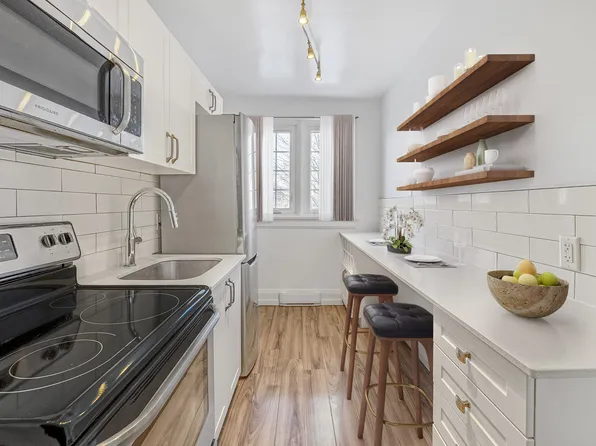 48 Weber Street West, 48 Weber St W, Kitchener, ON N2H 3Z2