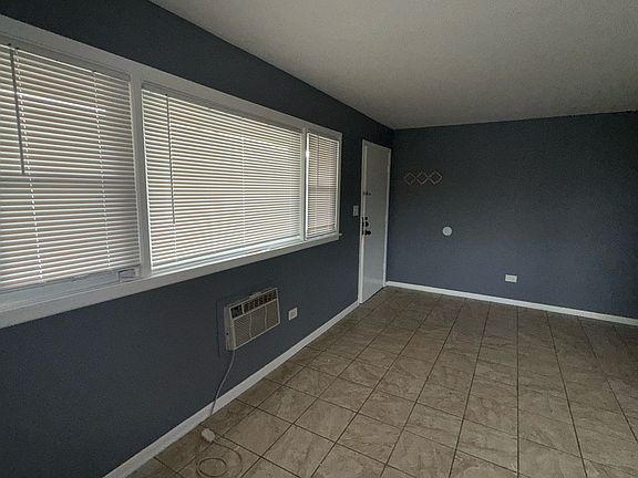 2nd image of 5636 S Kedzie Ave APT 5