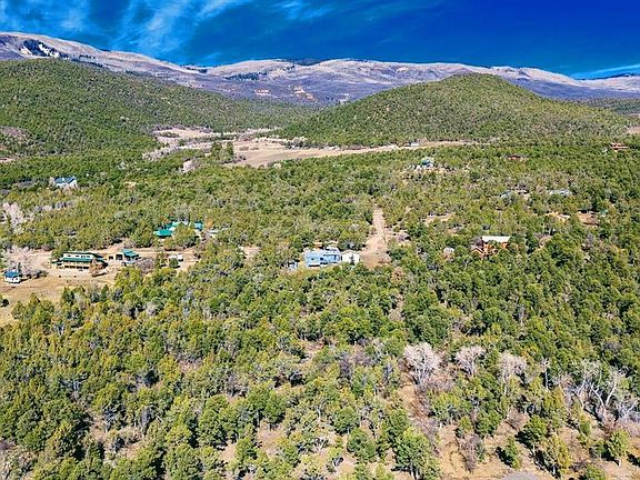 4th image of 20984 Upland Road