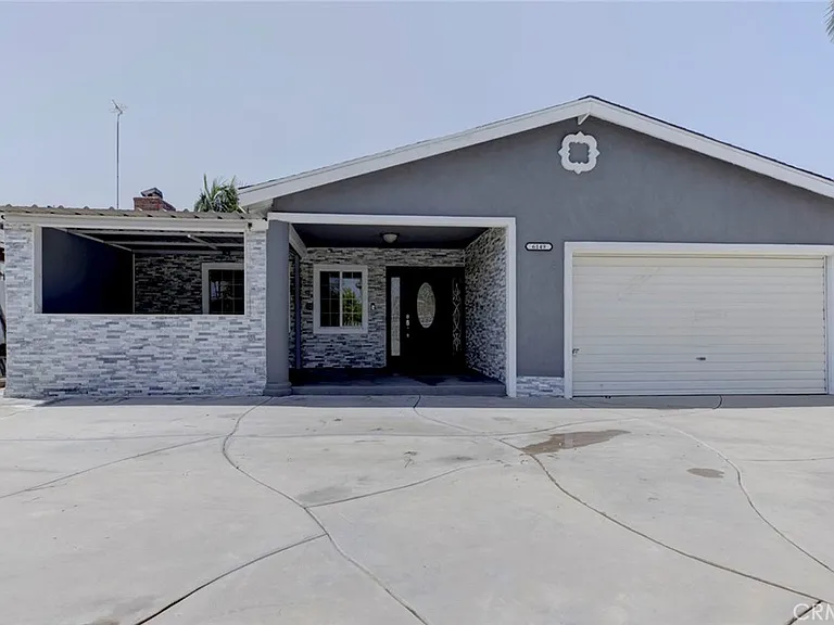 6149 Case Ave — Photo 1
