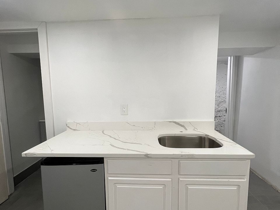 2nd image of 623 Union Ave #1B