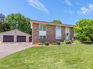 7341 Glastonbury Rd, Knoxville, TN 37931