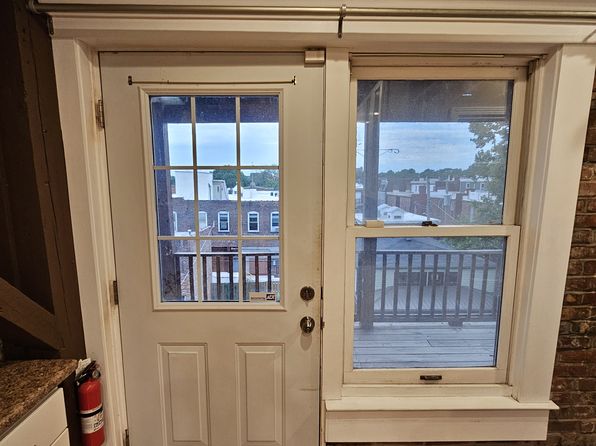 1012 Allen Ave Floor 3