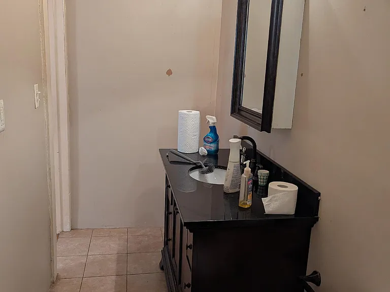 185 Richard St #1 — Photo 9