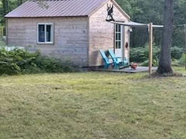 9838 S Queens Hwy, Chase, MI 49623