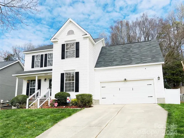 12415 Panthersville Dr, Charlotte, NC 28269