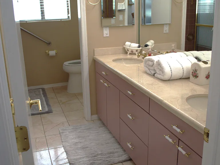 1904 E Catamaran Ct — Photo 13