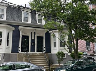 202 Banks St #202, Cambridge, MA 02138