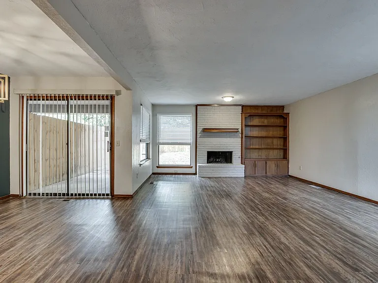 1705 N Gleason Ave — Photo 7