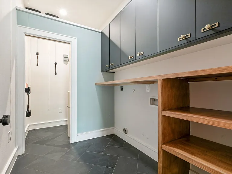 310 Clay St #12 — Photo 21