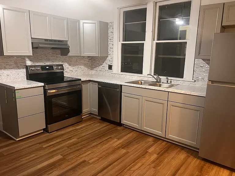 433 N Orchard St — Photo 4