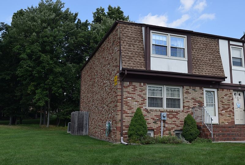 1st image of 65 Tudor Pl