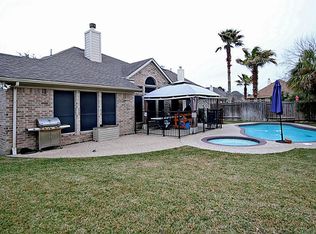 4118 S Nolan Dr, Pearland, TX 77584