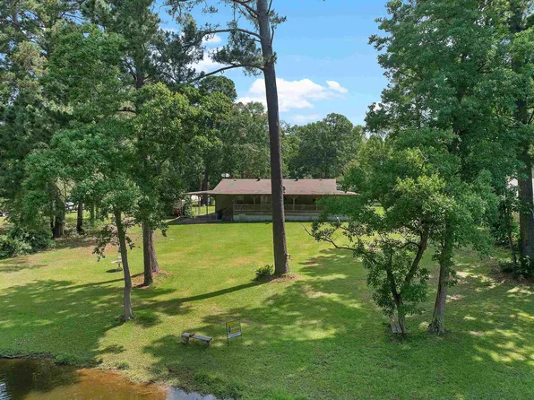 120 County Road 1836, Carthage, TX 75633