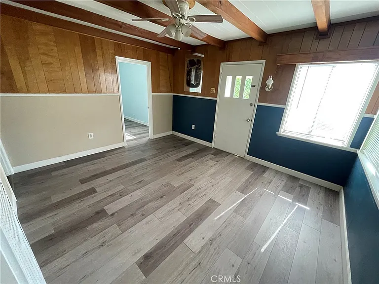 449 N 8th Ave #B — Photo 2
