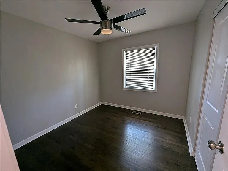 4308 Sheppard Dr — Photo 11