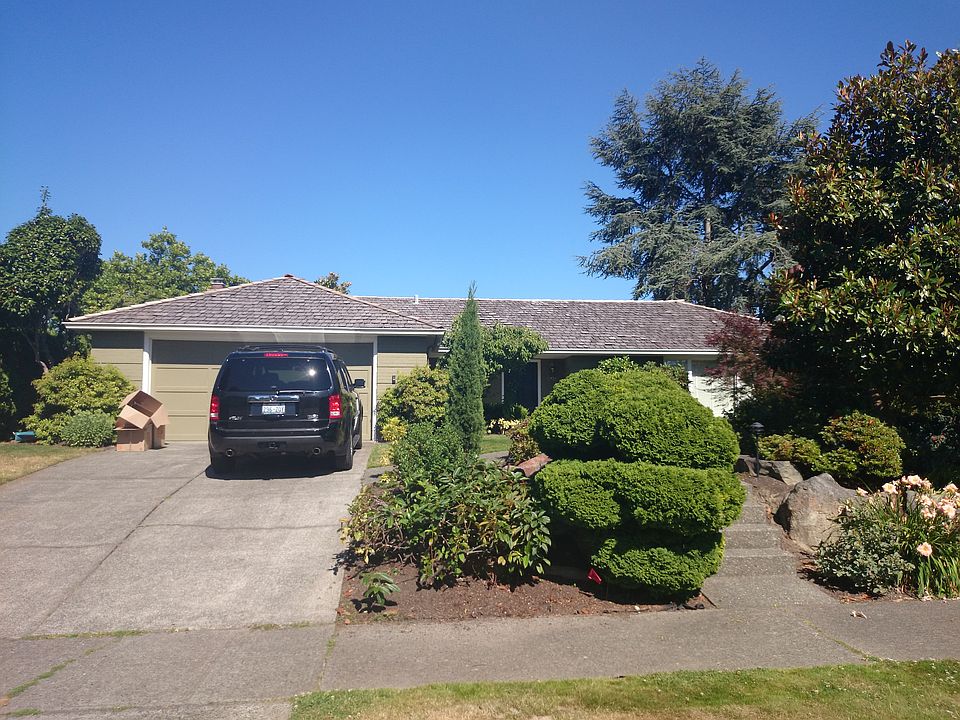 2nd image of 5726 61st Ave NE