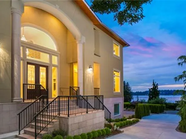9426 Lake Washington Blvd NE, Bellevue, WA 98004