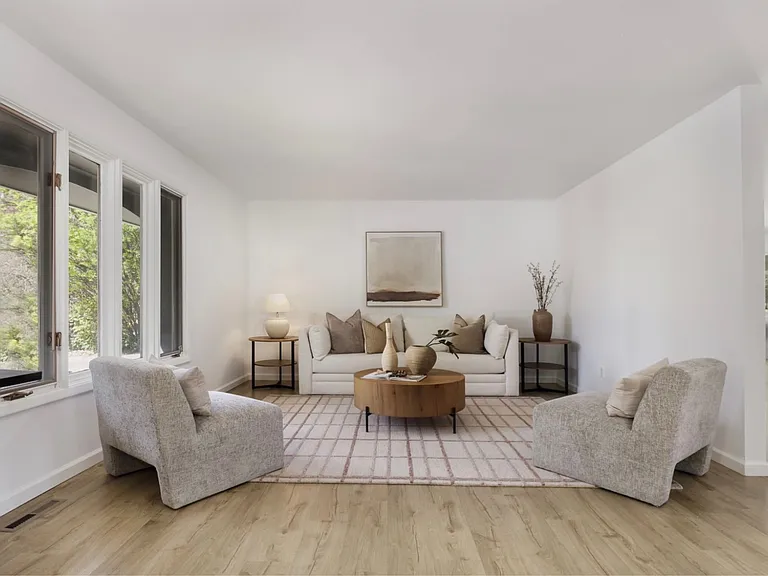 6909 Harvest Rd — Photo 15