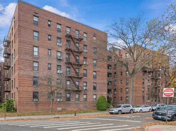 2270 Plumb 1st St APT 1B, Brooklyn, NY 11229