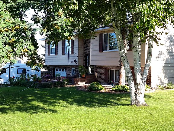 5th image of 1059 Knoll Crest Ct