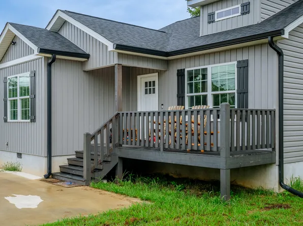 1401 Eastbrook Rd SE, Dalton, GA 30721