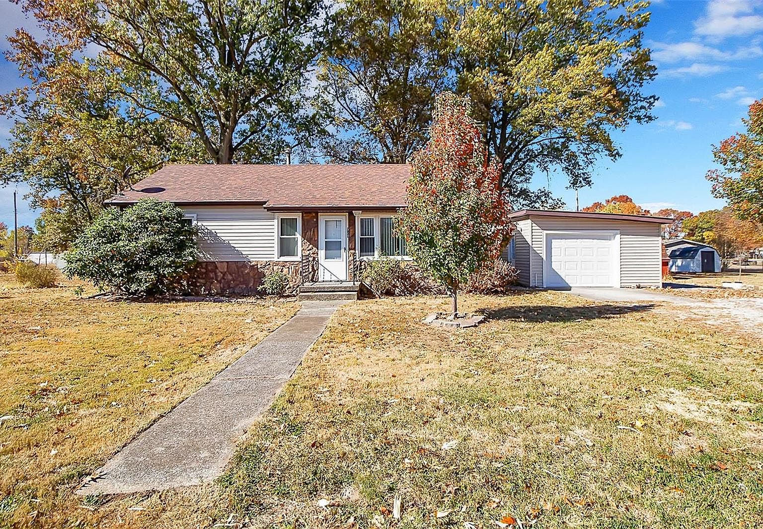 520 Ervin St, Vergennes, IL 62994 Zillow