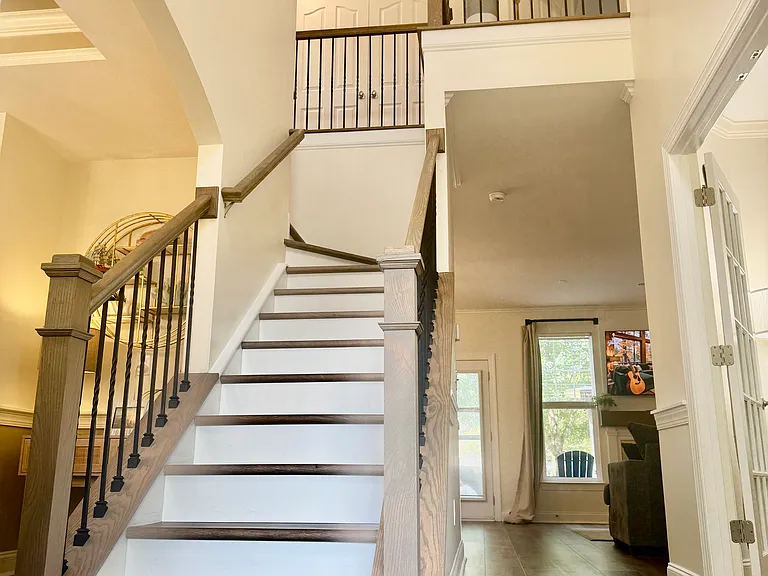 15706 Seafield Ln — Photo 10