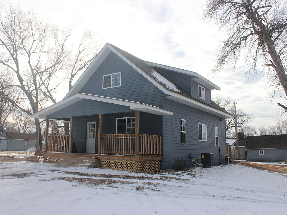 551 W Wood St, Canistota, SD 57012 MLS 22207314 Zillow