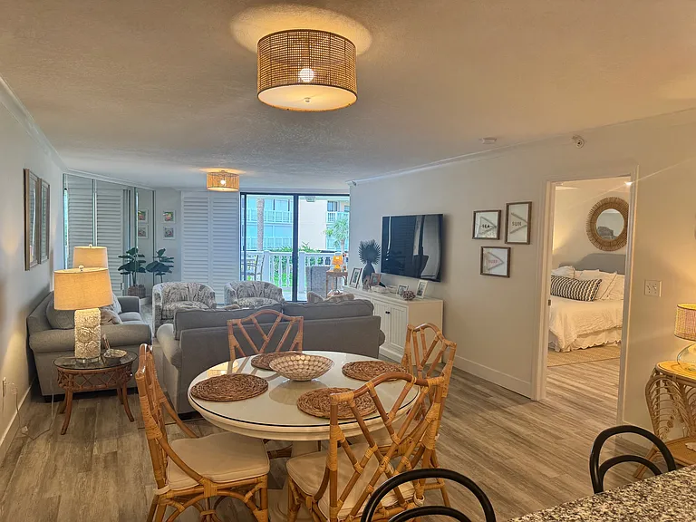 6650 Sunset Way #C104 — Photo 4