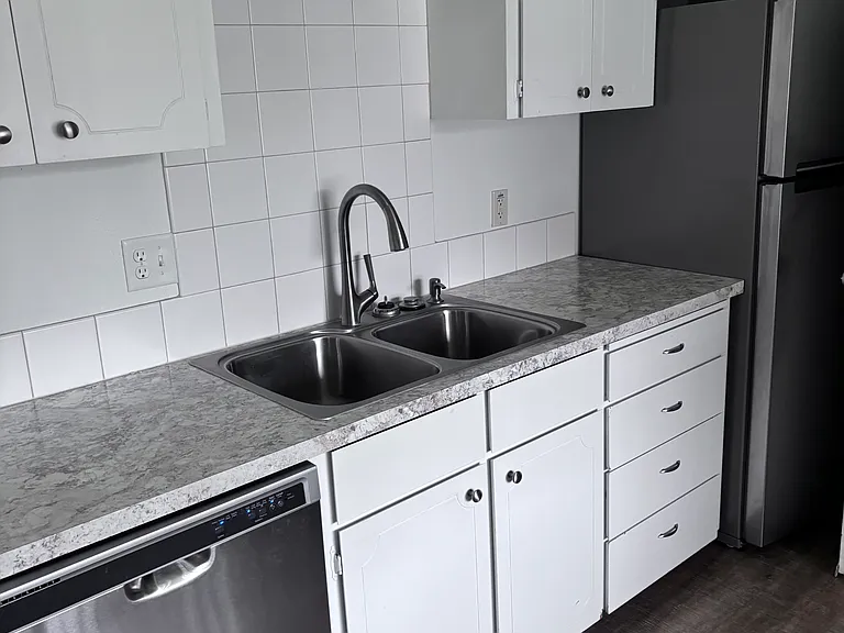 3606 NE 45th St — Photo 13