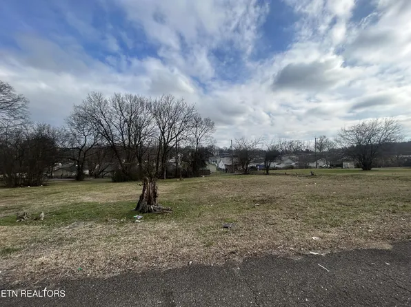 1722 Delaware Ave, Knoxville, TN 37921